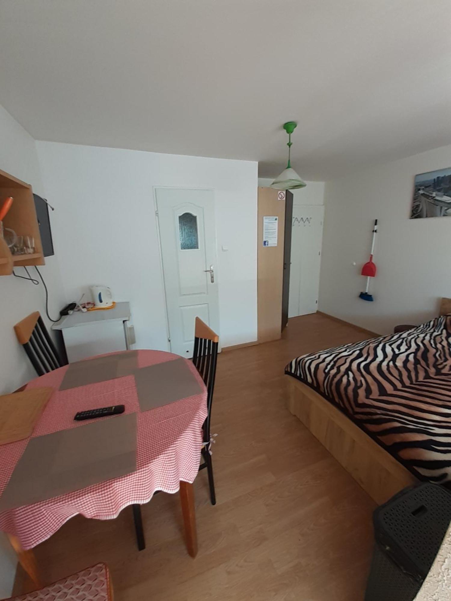 Wynajem apartamentów i pokoi. Ustronie Morskie Exterior foto